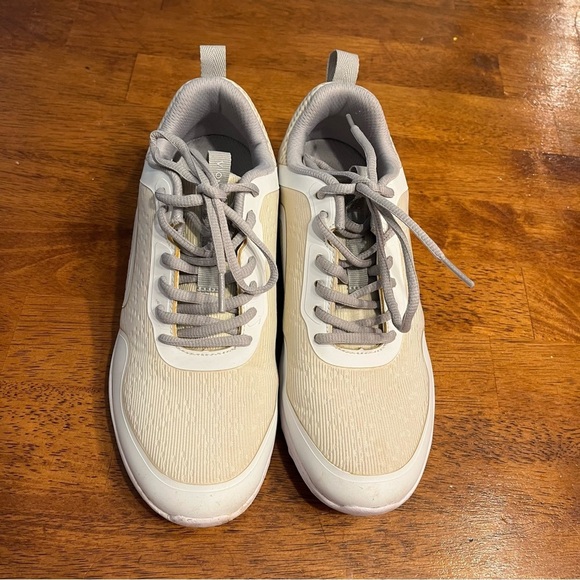 Vionic Jojo Ombre Sneakers in Cream white size 7.5 - Picture 5 of 10